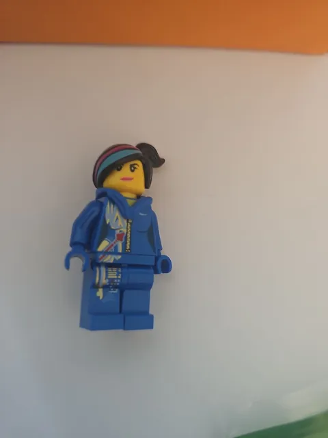 LEGO Wyldstyle Minifigure w/ Hood – The LEGO Movie 70816