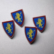 LEGO Lion Knight Shields Red Blue Castle Minifigure Accessories Lot x4