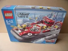 LEGO City 7944 Fire Hovercraft Rescue Vehicle Set 5-12 Years