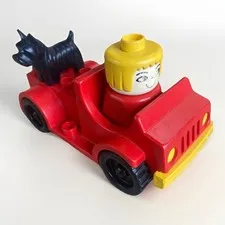 Vintage 1980s  Duplo Red Vehicle With Black dog And Character. Rare Find. 4575