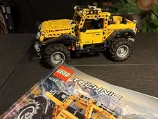 LEGO Technic Jeep Wrangler 42122 Complete Set with Instruction Manual
