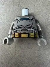 LEGO - Minifig, Torso Batman Logo with Body Armor and Gold Belt Pattern 