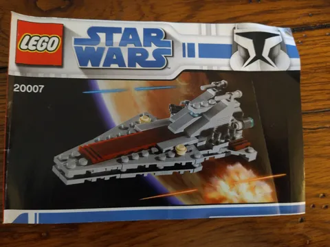 LEGO Star Wars: Republic Attack Cruiser (20007)