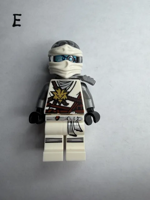 Zane Day of The Departed 70595 White Ninja Ice LEGO® Minifigure Mini Figure