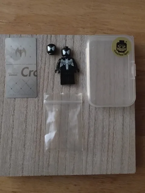 Crosscheck x Jaka Brick x  MASKBOY_AB Symbiote Suit Spiderman Minifig