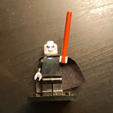 LEGO Minifigure Voldemort Harry Potter White Head Black Outfit