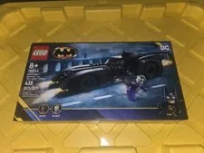 LEGO DC Comics Super Heroes: Batmobile: Batman vs. The Joker Chase (76224) New
