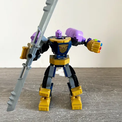 Lego Thanos Mech Armor 76242 Super Heroes Minifigure Building Set Complete EUC