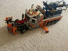 LEGO TECHNIC: Heavy-duty Tow Truck (42128) Pre Owned