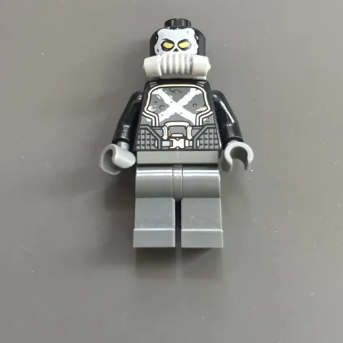 LEGO Marvel Crossbones Minifigure Crossbones' Hazard Heist 76050
