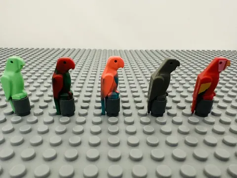 Lot Of 5 Random Lego Parrot Bird Minifigs With Small Peak 2546 27063