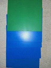 5 Lego Plates