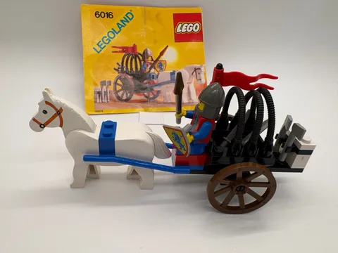 LEGO Castle LEGOLAND Knights' Arsenal 6016 Vintage Complete Instructions 1987