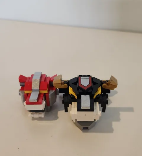 LEGO Voltron Black and Red Lion Heads 21311