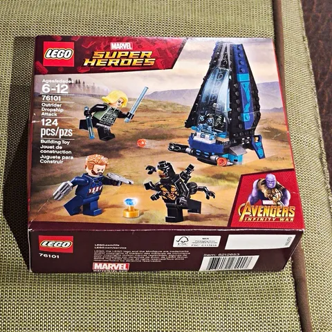LEGO Marvel Super Heroes 76101 Outrider Dropship Attack 124pcs Infinity War
