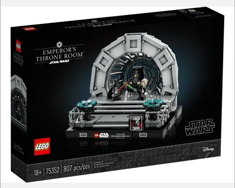 LEGO Star Wars: Emperor's Throne Room Diorama (75352) New/Sealed