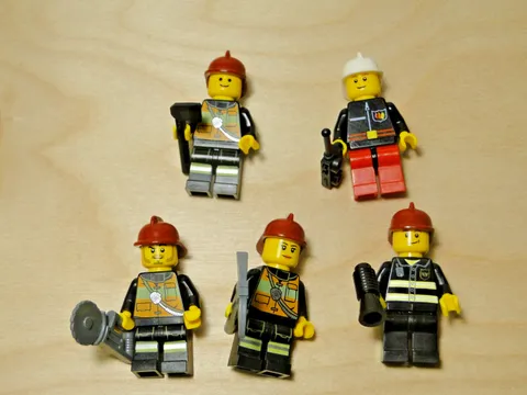 Lego Firefighter Minifigures LOT First Responders FD City Lot of 5 Tools