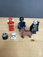 LEGO Minifigure Lot Of Characters, Dog And Helmets