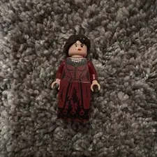 NEW LEGO REBECCA REID minifigure from The Lone Ranger set 79111