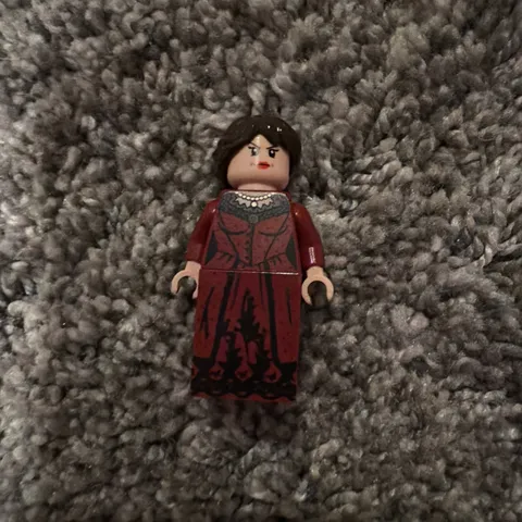 NEW LEGO REBECCA REID minifigure from The Lone Ranger set 79111