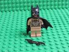 Lego DC Super Heroes: Desert Batman Minifigure SH0288 batarang BD19