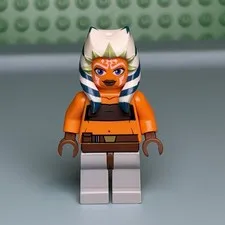 LEGO Star Wars: Ahsoka Tano Padawan (sw0192) Minifigure Tube Top Clone Wars F12