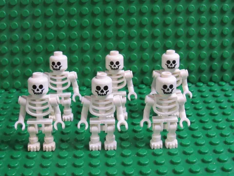 Lot LEGO minifigs Classic White Skeleton Grinning Halloween Castle Pirates GF7