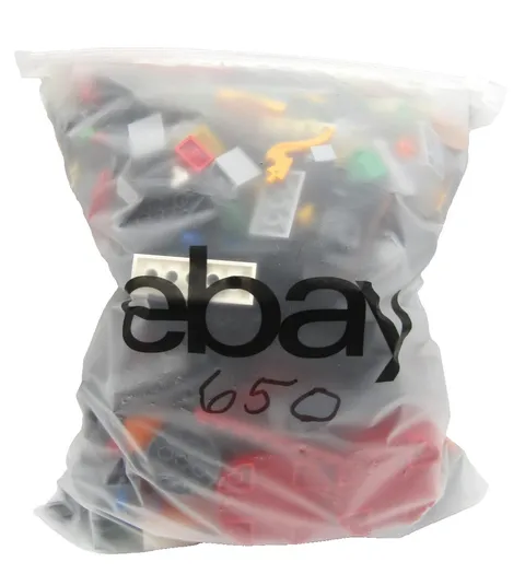 650 Approx. Random Lego Pieces Bulk Lot small, medium size pieces