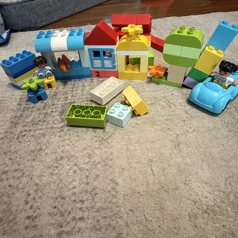 LEGO DUPLO House Family Playset Lot Car Figures Trees Bread Building 