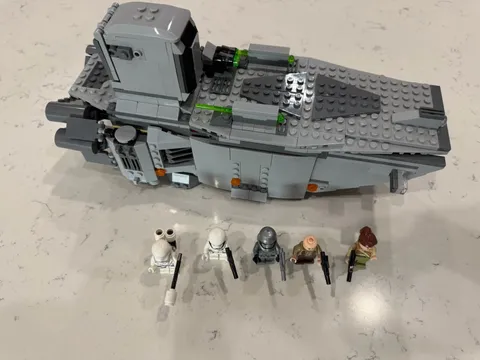 LEGO Star Wars 75103 First Order Transporter - Missing Minifigs And Stickers
