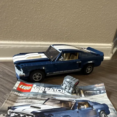 LEGO Creator 10265 Ford Mustang Vehicles Set 1471pcs with book