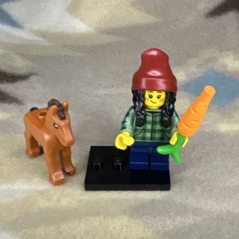 LEGO Minifigure Horse and Groom from Series 22