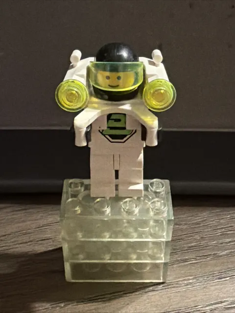LEGO Blacktron 2 Spaceman Minifigure White Space Suit Green Visor Backpack Space