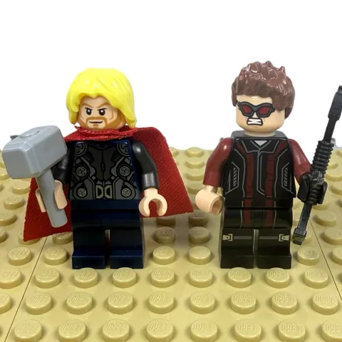 Lego Hawkeye & Thor Minifigures w/ Bow & Hammer 76030 Avengers sh0172  sh0170