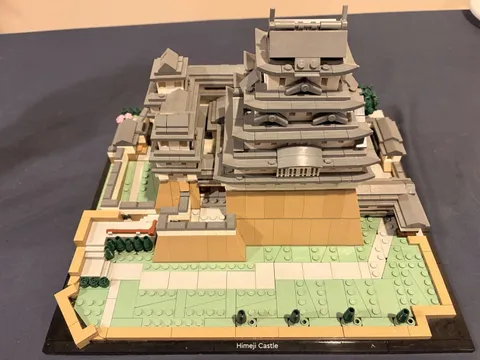 LEGO Architecture: Himeji Castle (21060) 100% Complete No Box No Manual