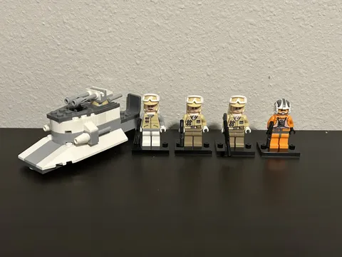 LEGO Star Wars 8083 Rebel Trooper Battle Pack 100% Complete!