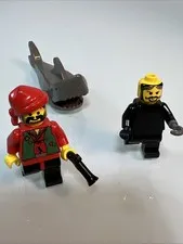 LEGO Shark Pirate Minifigure Lot Hook Hand Bandana & Blunderbuss Accessories
