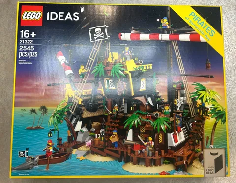 Lego Pirates of Barracuda Bay set 21322 Complete