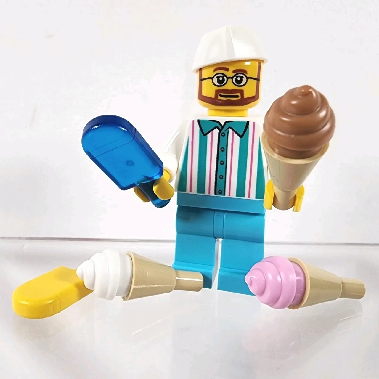 LEGO BAM MOC Minifigure Icecream Man Male Vendor Street Food City Popsicles 