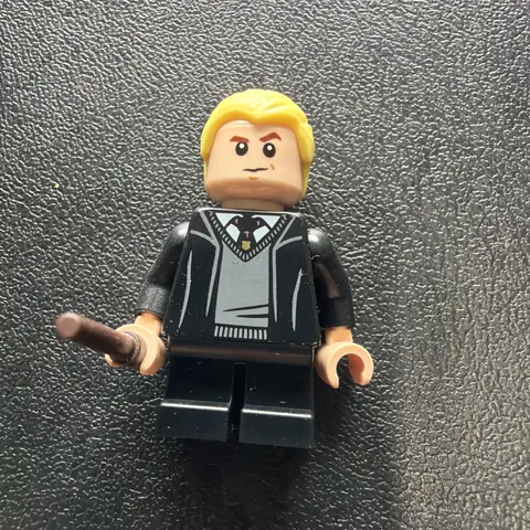 Genuine Lego DRACO MALFOY Minifigure Harry Potter -hp321- NEW 76390