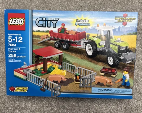 Lego City "Pig Farm & Tractor" #7684~BRAND NEW/SEALED! RETIRED!! Very Rare! HTF
