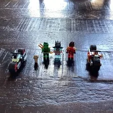 LEGO Plastic Minifigure Lot w/ Motorcycles, Small Vehicles & Accessories