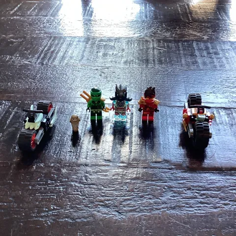 LEGO Plastic Minifigure Lot w/ Motorcycles, Small Vehicles & Accessories