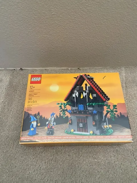 New LEGO Majisto’s Magical Workshop (40601) Limited Edition Set Sealed GWP