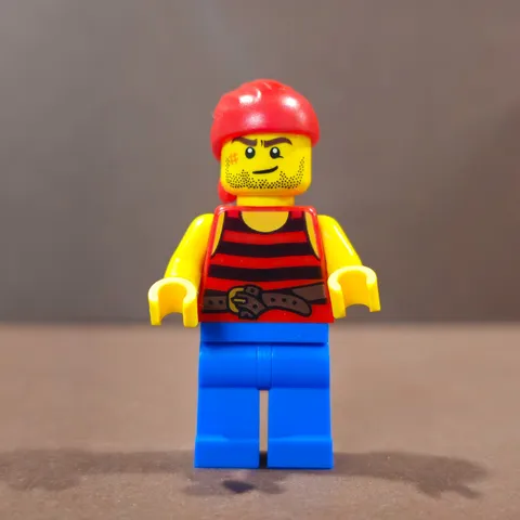 LEGO minifigure, Pirates, pi161, Pirate 3 - Black and Red Stripes