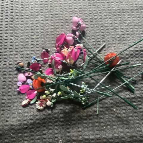 LEGO Flower Bouquet Plant & Flower Pieces Lot, Multicolor Plastic Stems