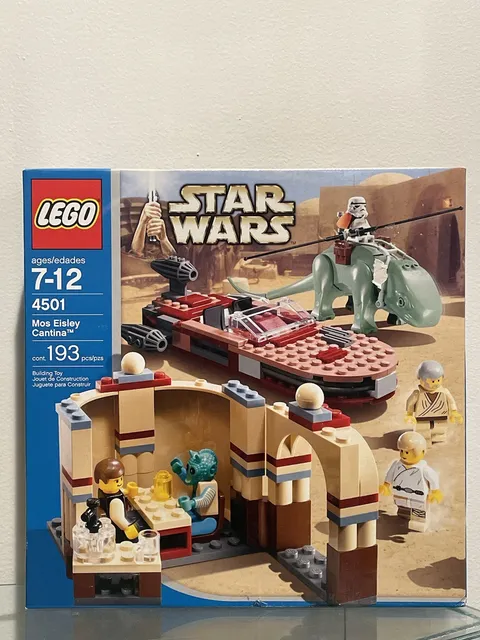 LEGO Star Wars 4501 Mos Eisley Cantina Complete Set 193 pcs Box 2004 New