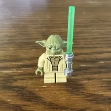 LEGO Star Wars Master Yoda Minifigure Jedi Robe 75360 75208 75330 Yoda's Hut NEW
