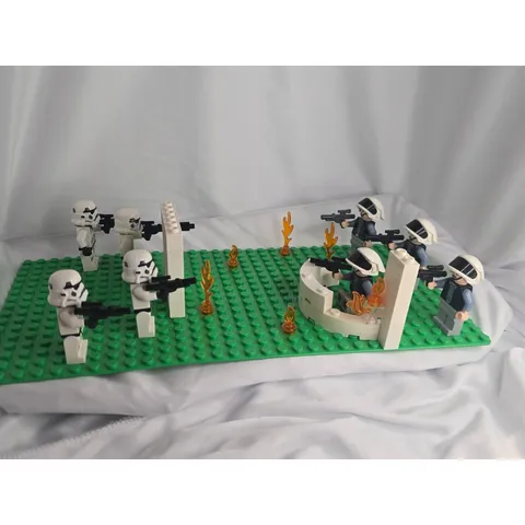 LEGO Rebel Fleet Trooper & Imperial Storm Trooper Minifigures - 2012-2013 - 8ct