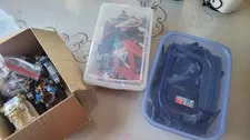 legos lot bulk (Couples of Lego Sets, incomplete, bins of legos worths)